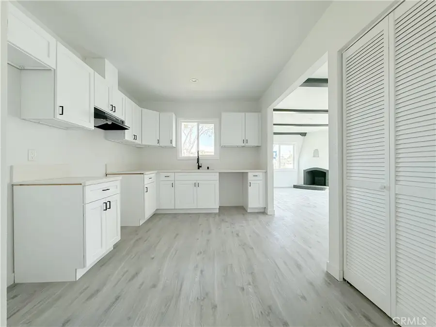 405 S Bradfield Avenue, Compton, CA 90221 - Image #2