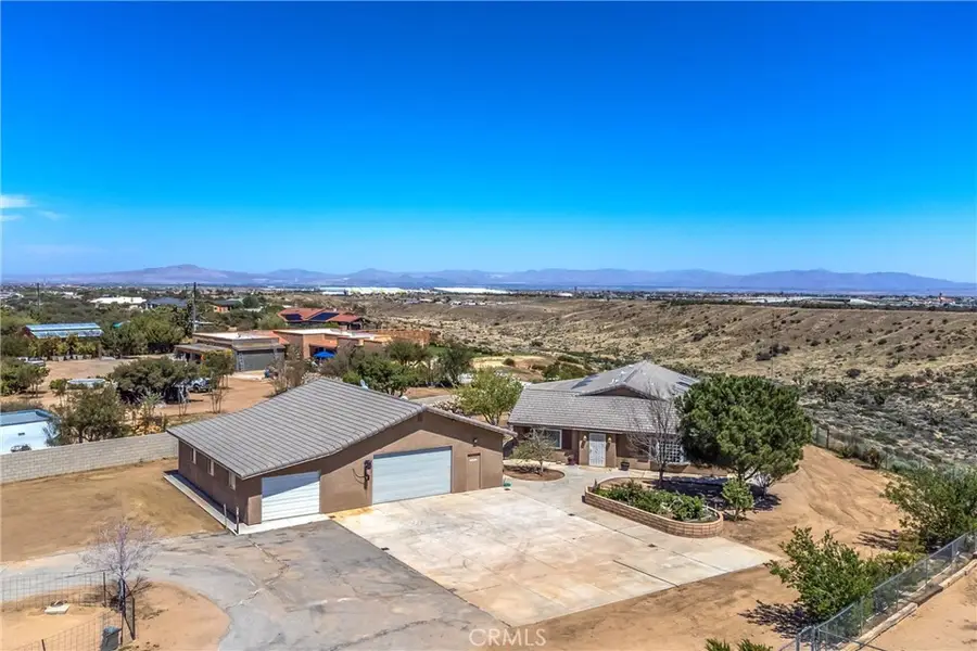 7045 Oak Hill Road, Oak Hills, CA 92344 - #3