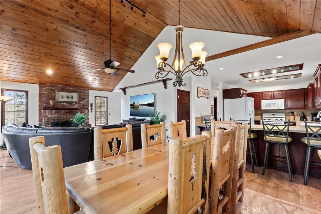 221 Grizzly Road, Lake Arrowhead, CA 92317 - #1