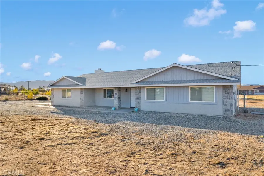 22337 Waalew, Apple Valley, CA 92307 - Image #3