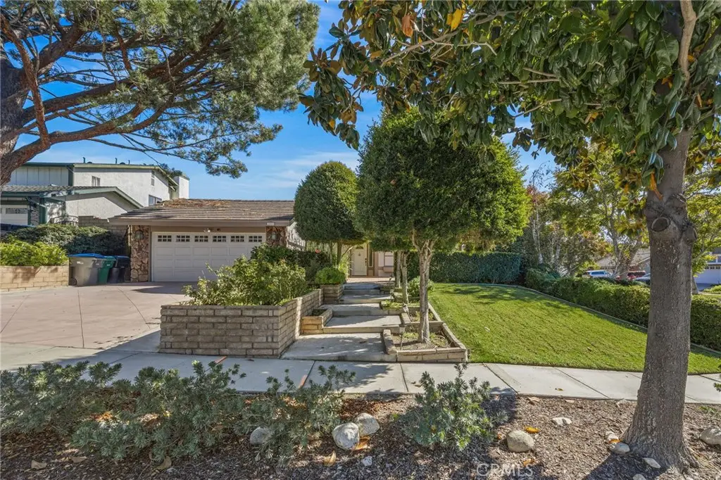 1233 Dale Circle, Corona, CA 92878 - #1