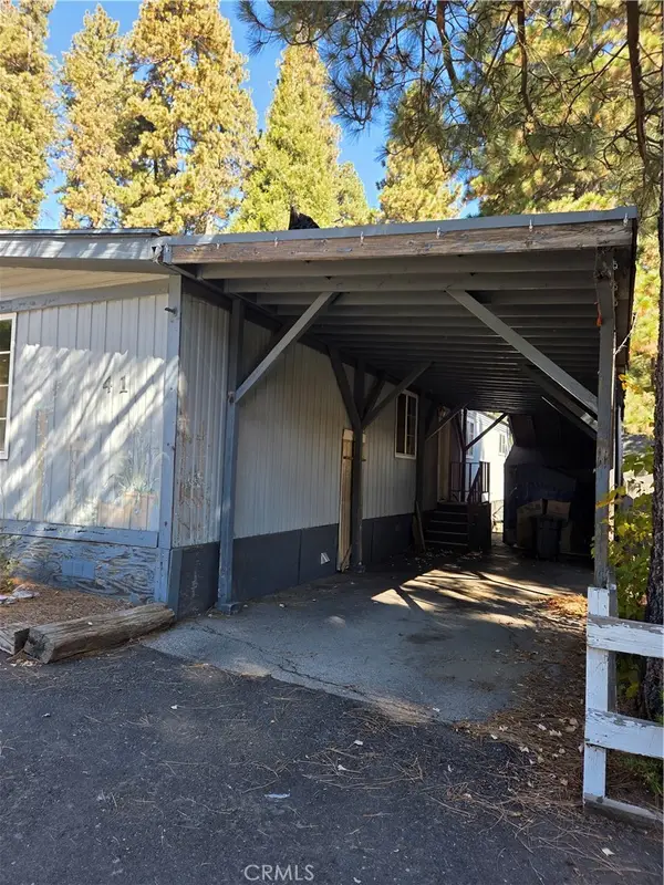 22899 Byron Rd #41, Crestline, CA 92325