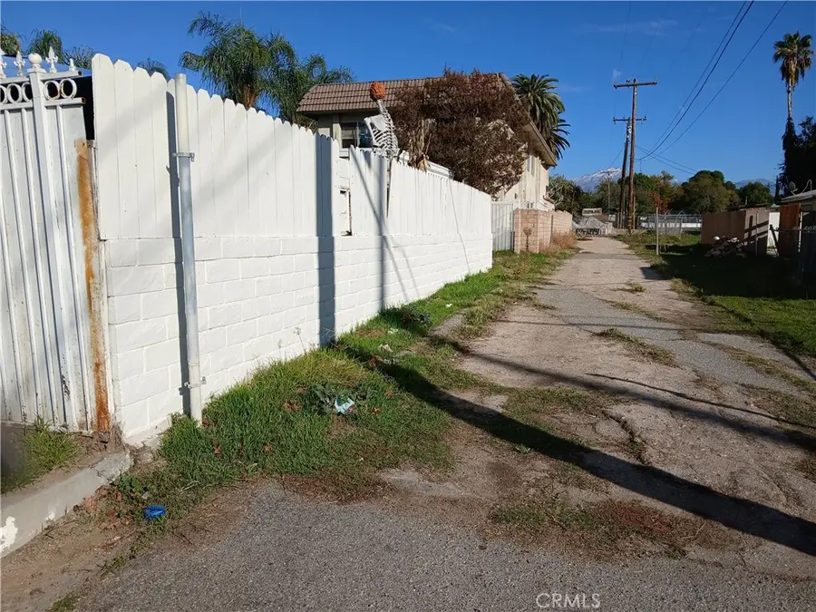 1695 Conejo, San Bernardino, CA 92404 - Image #3