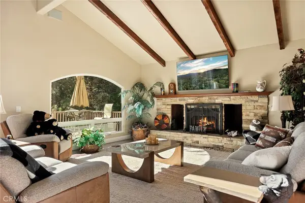 174 Hillcrest Court, Lake Arrowhead, CA 92352