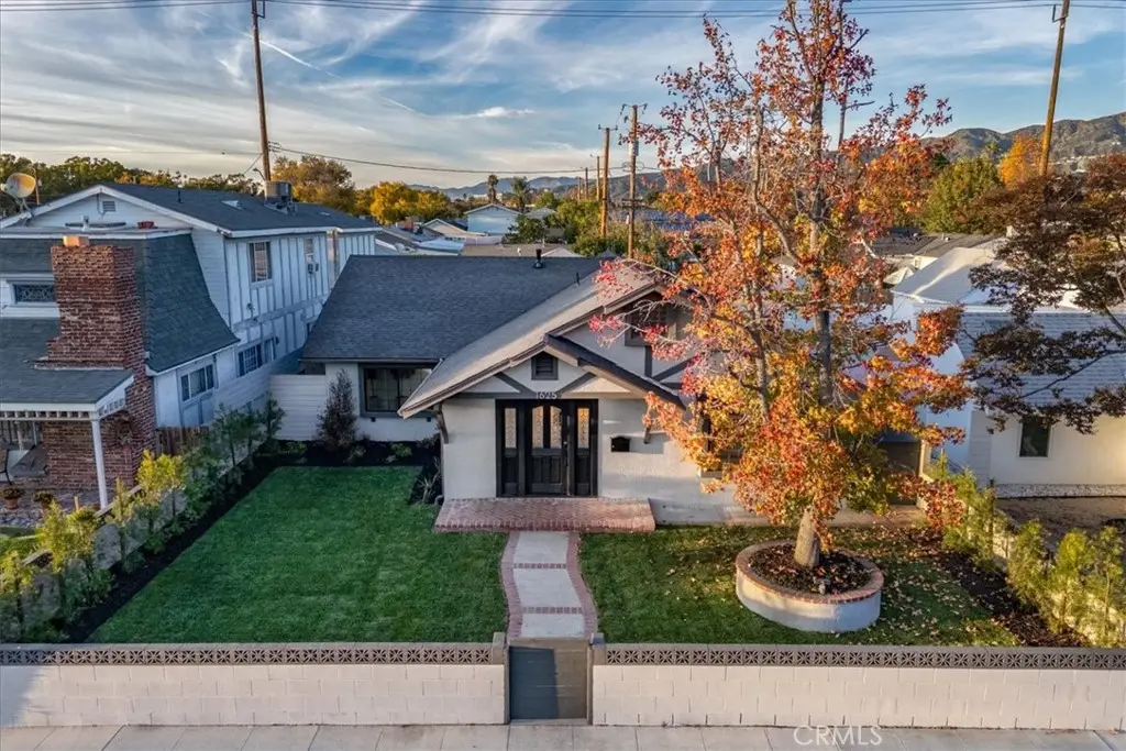 1625 W Chandler Boulevard, Burbank, CA 91506 - Image #1