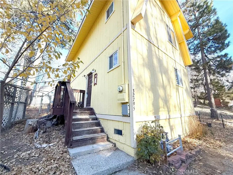 32795 Fox, Running Springs, CA 92307 - #3