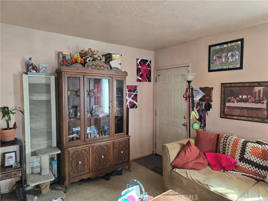 887 Carlotta Court, Redlands, CA 92374 - Image #2