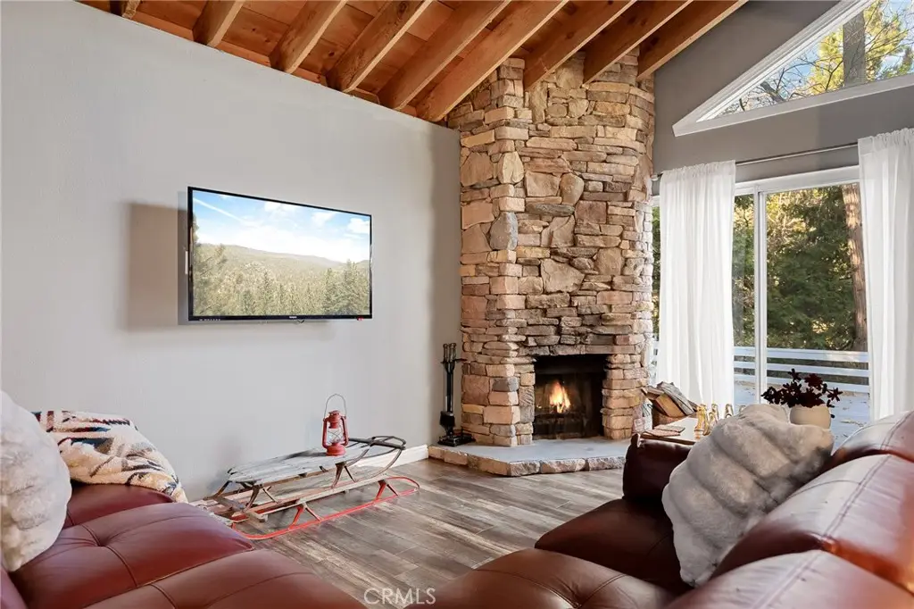 196 Ponderosa Dr, Cedar Glen, CA 92321 - #1