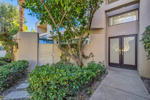 874 N Village Square N, Palm Springs, CA 92262