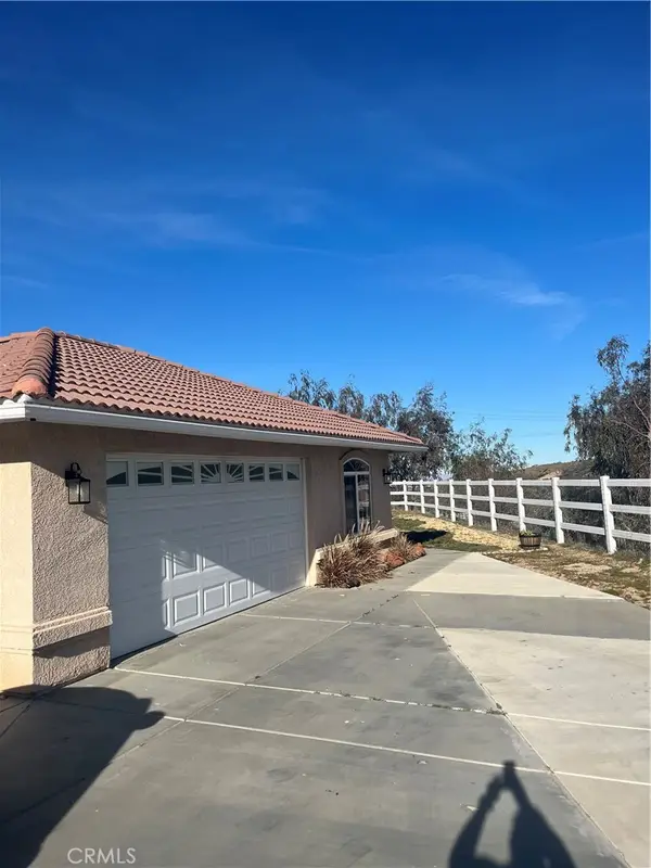 6750 Oak Hill Road, Hesperia, CA 92344