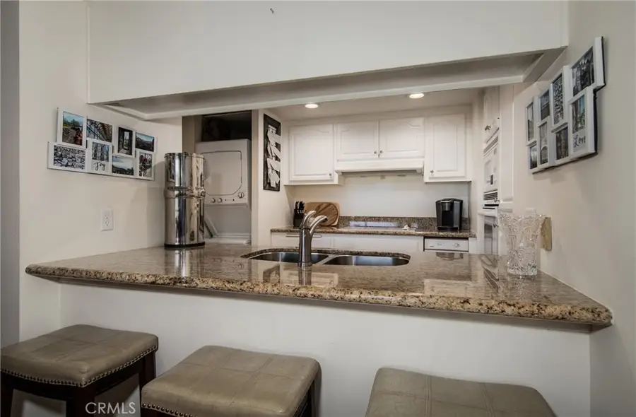 5555 Canyon Crest #2G, Riverside, CA 92507 - Image #3