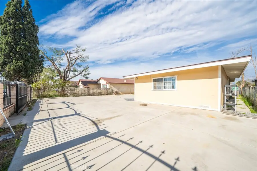 7811 Railroad Ave, Riverside, CA 92504 - #2