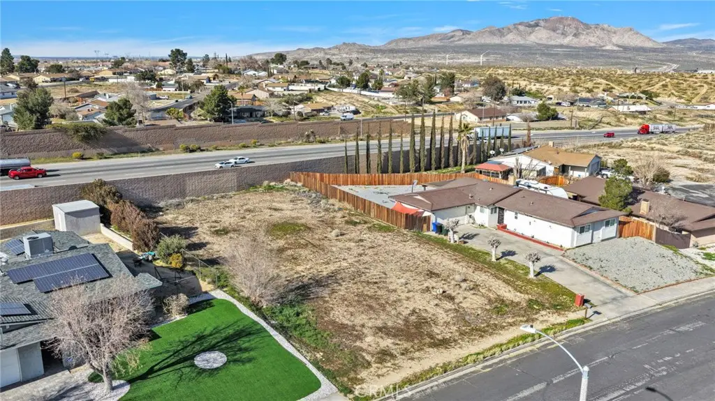 15860 La Paz, Victorville, CA 92395 - Image #1