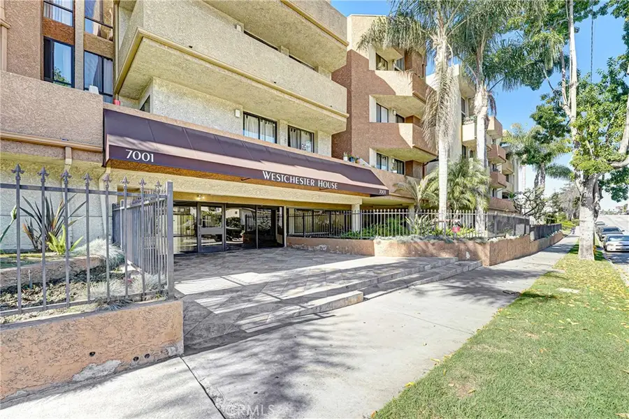 7001 S La Cienega #101, Los Angeles, CA 90045 - #2
