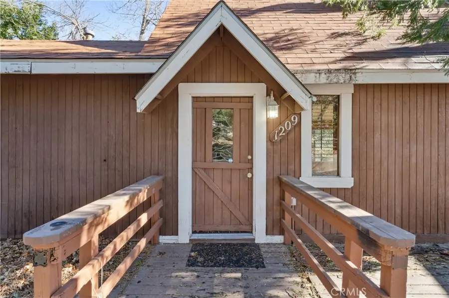 1209 Bridal Path, Rimforest, CA 92378 - #2