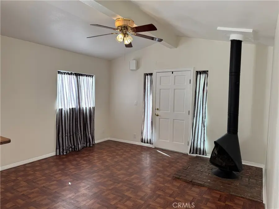 6060 Myrtle Avenue, Long Beach, CA 90805 - #2