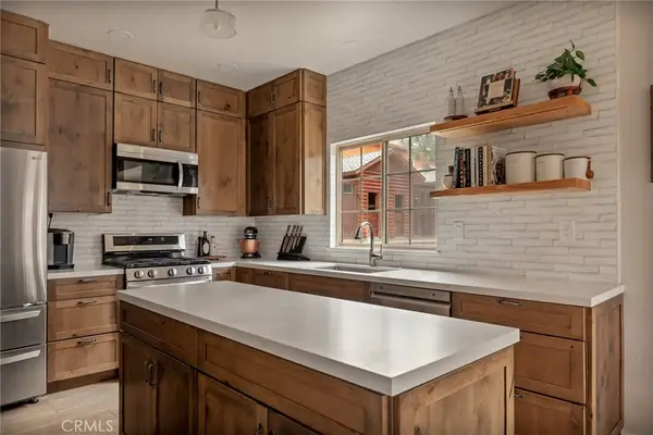 32425 Snowshoe, Running Springs, CA 92382