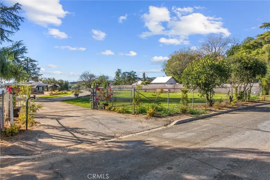 33574 Washington Drive, Yucaipa, CA 92399 - #2