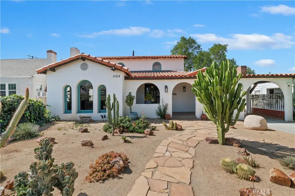 1124 S Vicentia, Corona, CA 92882 - #1