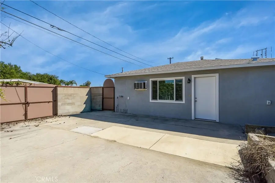 911 W 10th, Corona, CA 92882 - #3