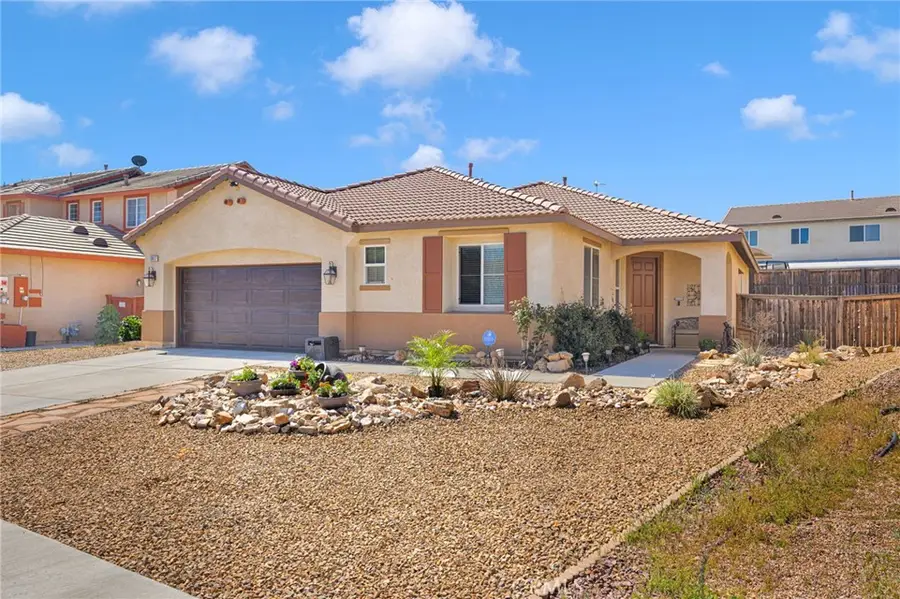 13817 Grant Way, Oak Hills, CA 92344 - #3