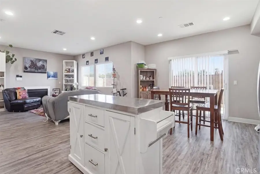 10128 Camino De Rosa, Riverside, CA 92503 - #2