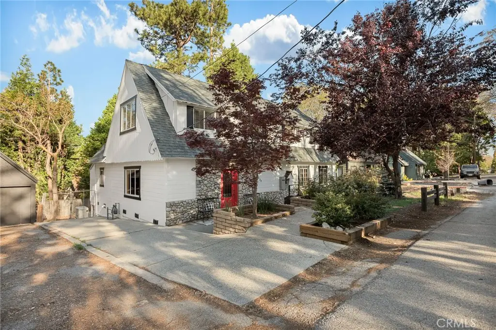 230 Hemlock Drive, Lake Arrowhead, CA 92352 - #1