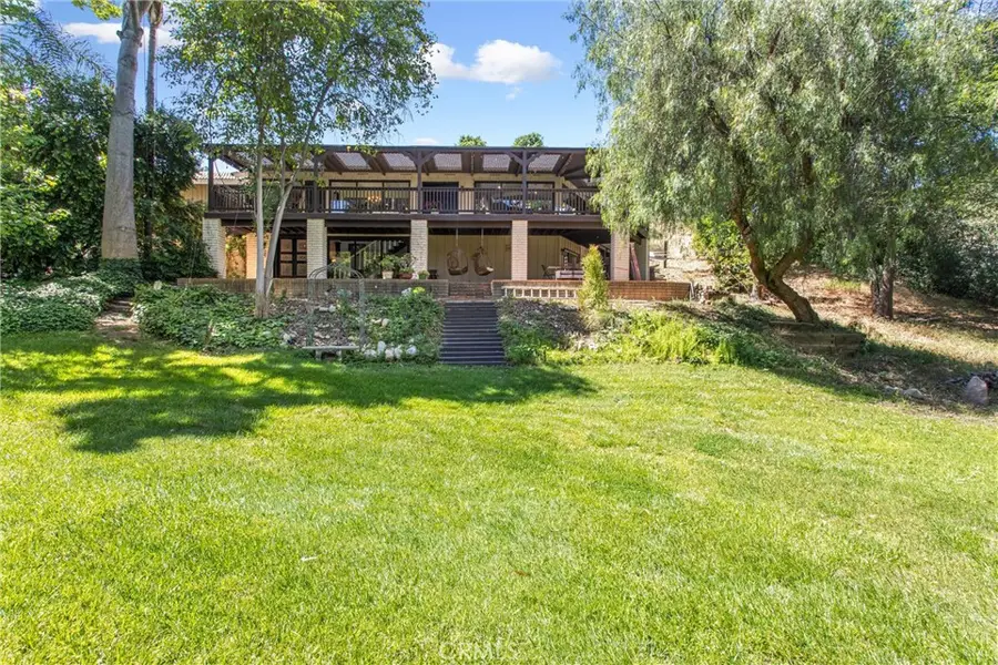 115 Sierra Vista Drive, Redlands, CA 92373 - #2