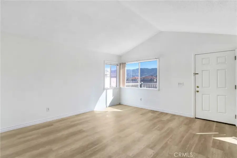 713 Walnut Drive #17, Lake Elsinore, CA 92530 - #3