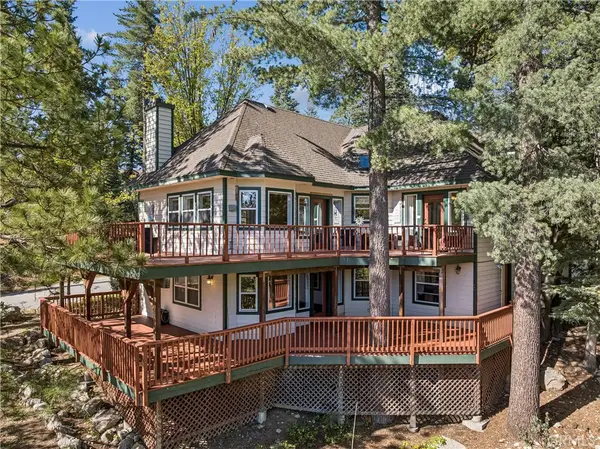 26166 Circle Drive, Lake Arrowhead, CA 92352