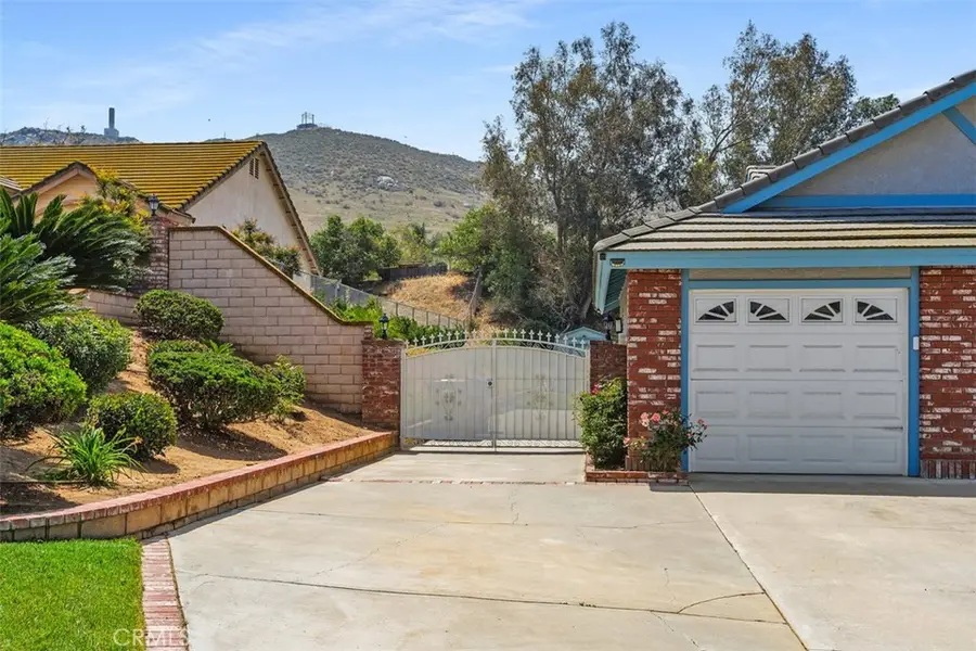 8033 Stonemist, Jurupa Valley, CA 92509 - #3