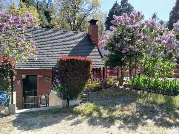23683 Manzanita, Crestline, CA 92325