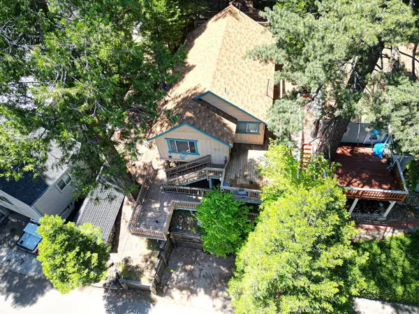 23807 Wildwood, Crestline, CA 92325