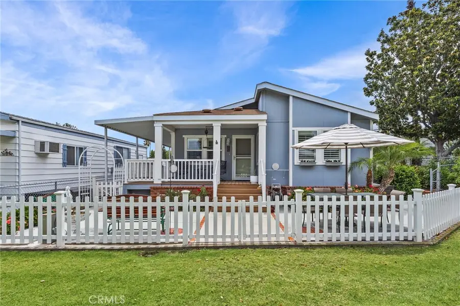 1366 Woodbrook Way, Corona, CA 92882 - #2