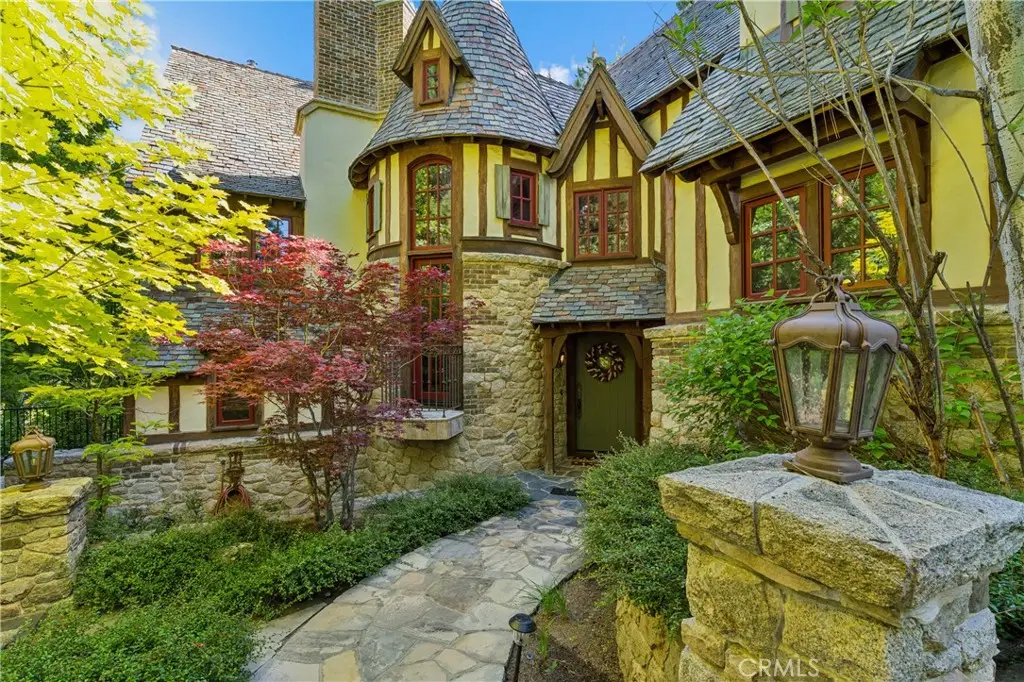 27596 High Knoll, Lake Arrowhead, CA 92352 - #1