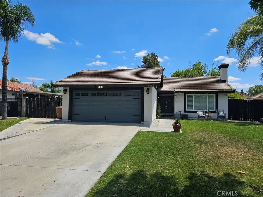 685 S Smoketree Avenue, Rialto, CA 92376 - #3