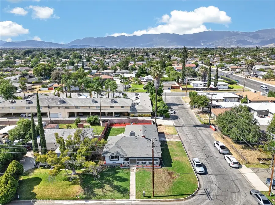 128 W Ramona, Rialto, CA 92376 - #2