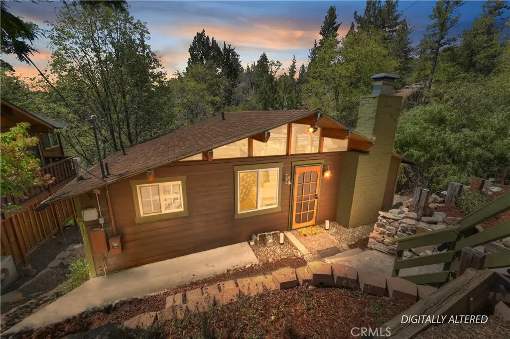 1132 Crags Lane, Fawnskin, CA 92333 - #1