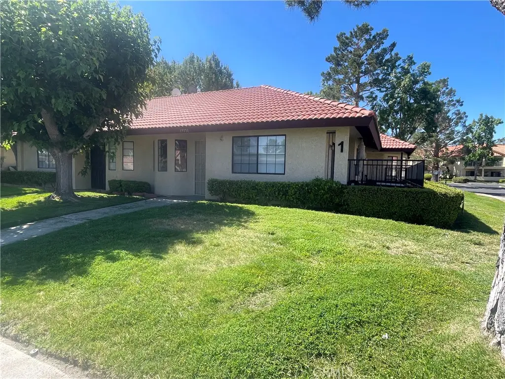 19170 Palo Verde Drive, Apple Valley, CA 92308 - #1