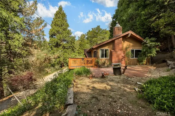 30962 Old City Creek, Running Springs, CA 92382