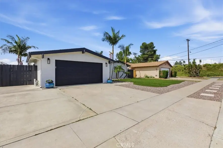 8311 Bashan Lake Avenue, San Diego, CA 92119 - #2