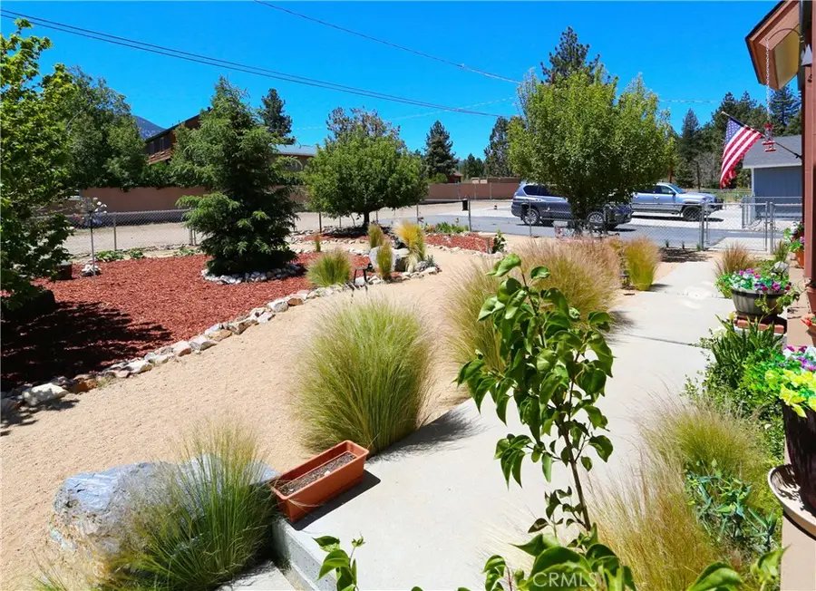 2097 Fox, Big Bear City, CA 92314 - #3