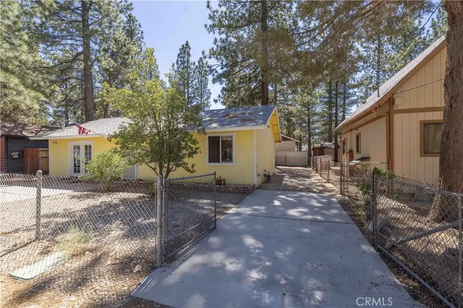 863 B Lane, Big Bear City, CA 92314 - #2