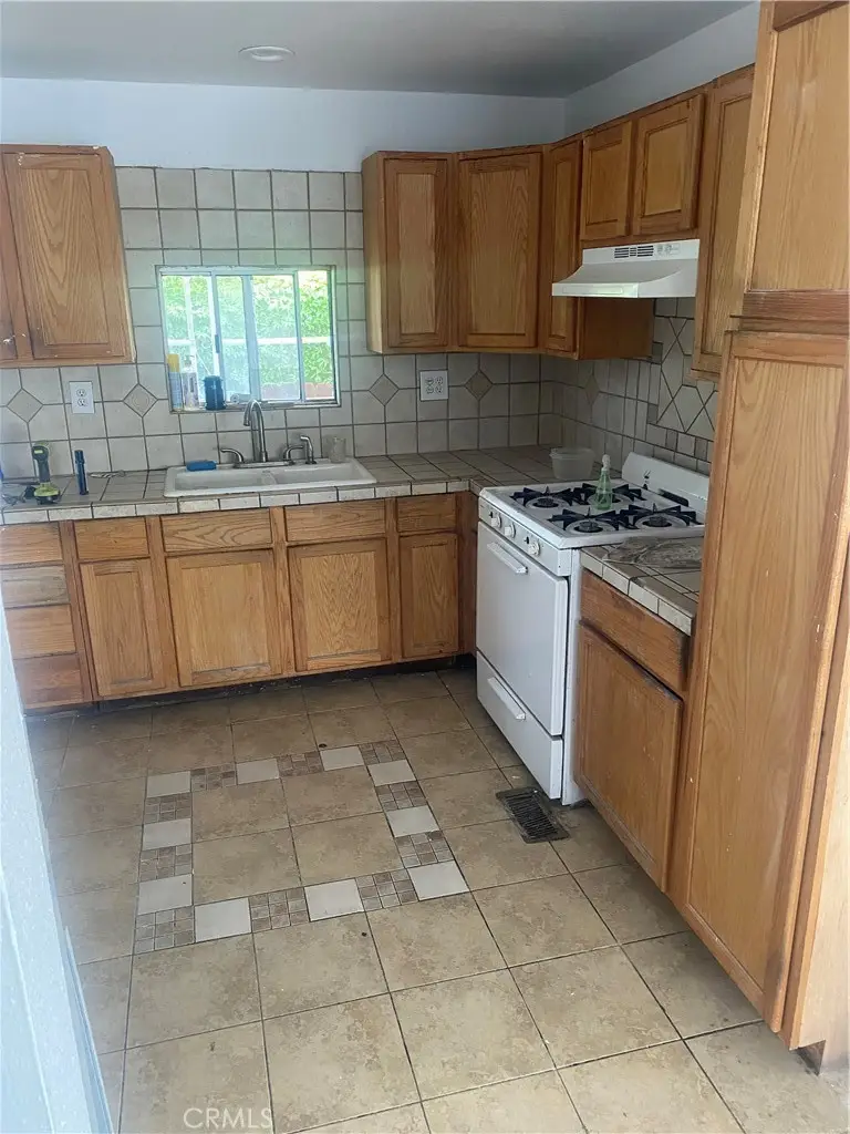 2250 W Mill Street, Colton, CA 92324 - #1