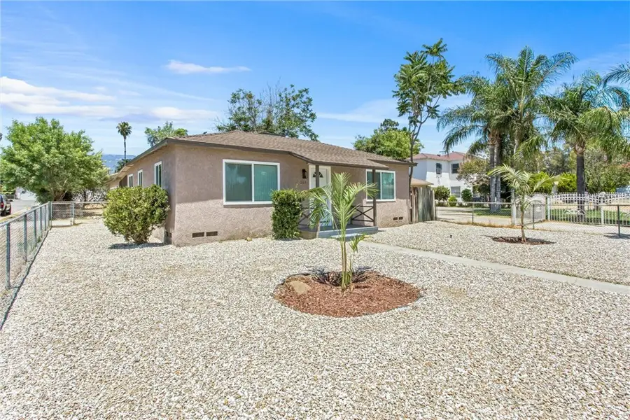 202 E 18th Street, San Bernardino, CA 92404 - #3