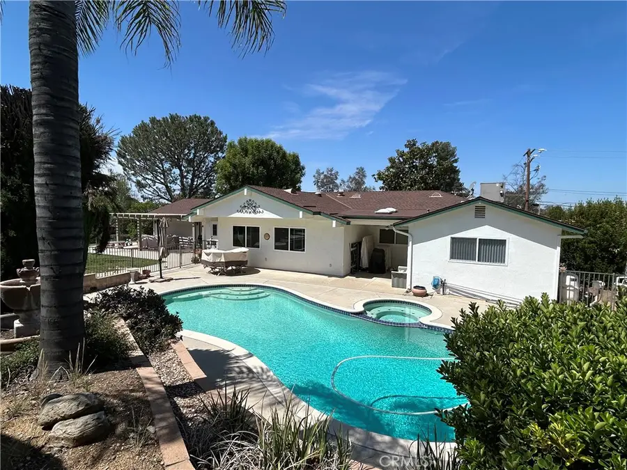1041 Holmes, Calimesa, CA 92320 - #2