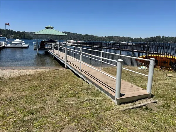 225 S225 Single Slip Dock, Lake Arrowhead, CA 92352