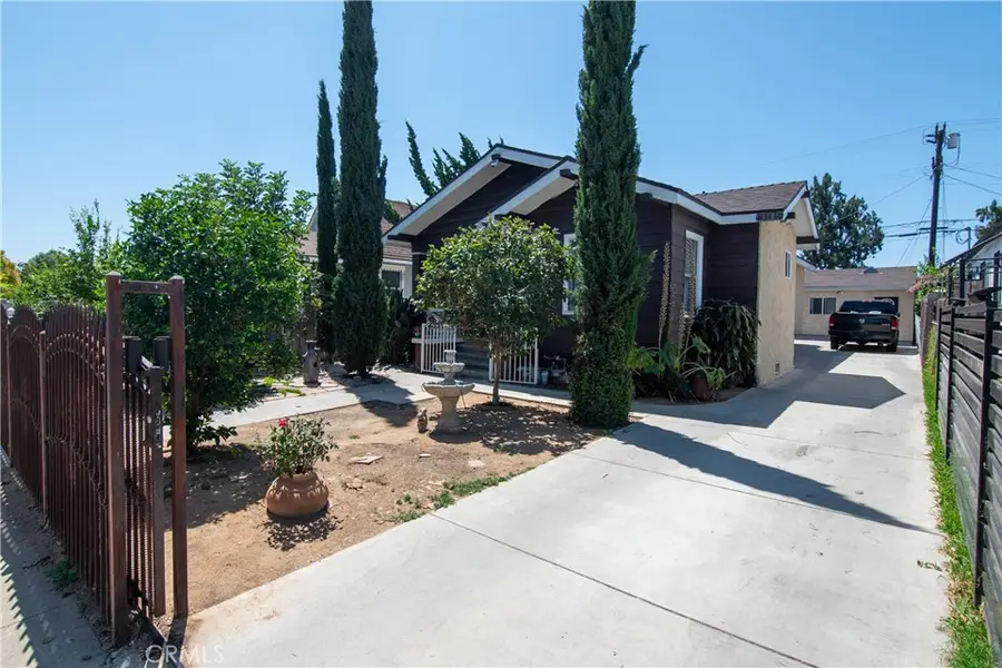 1134 W 68th, Los Angeles, CA 90044 - #3