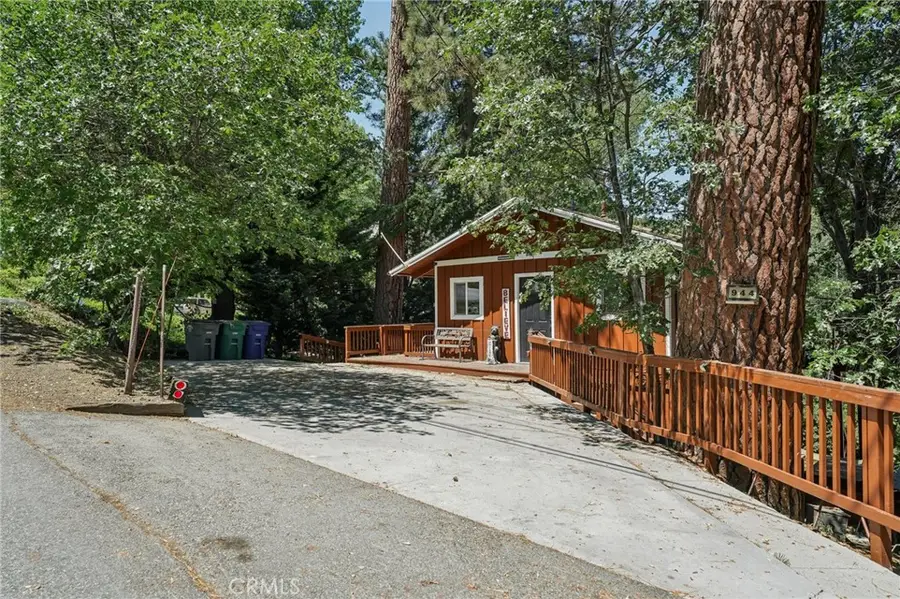 944 Knickerbocker Road, Big Bear Lake, CA 92315 - #3