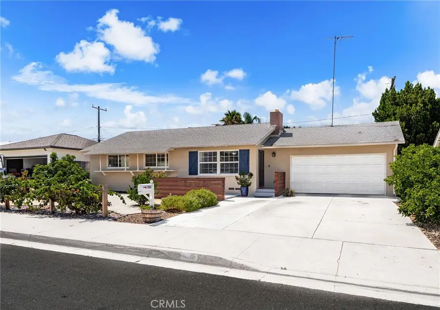 906 Thomas Avenue, Redlands, CA 92374 - #2
